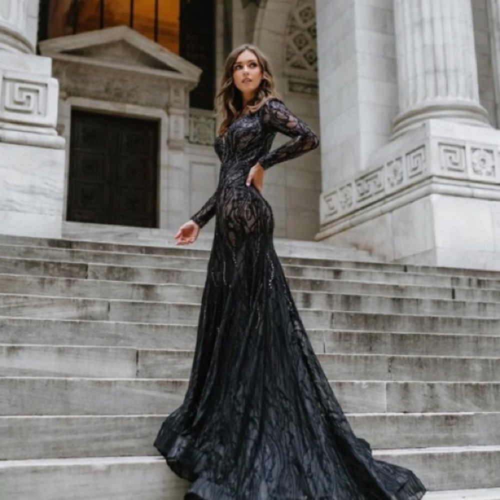 Mac Duggal Beaded Illusion LongSleeves Plunge Neck Gown - Picture 3 of 10